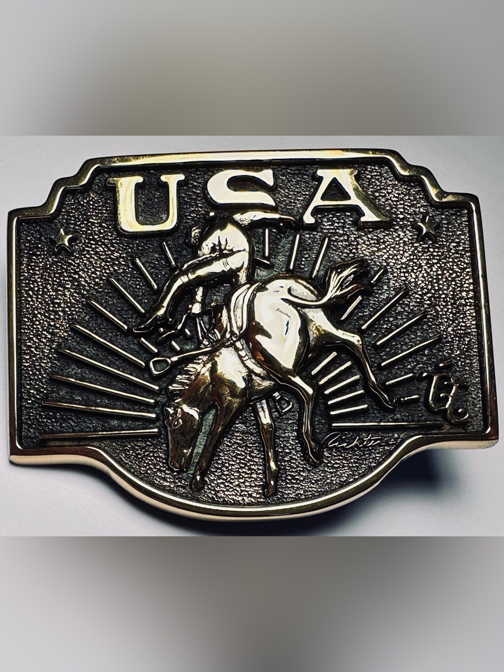 VINTAGE HANK RICHTER WESTERN SAVINGS COMMEMORATIVE SOLID BRASS BELT BUCKLE -USA-
